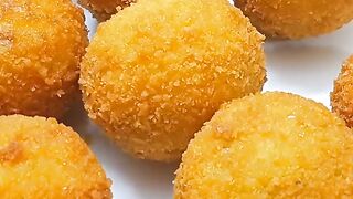 Boulettes des pommes de terre !!!