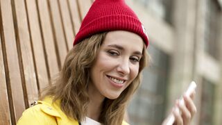 "Find inner peace and joie de vivre: The keys to happiness for women"