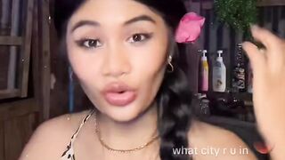 pay attention! pay attention! This girl is now live!