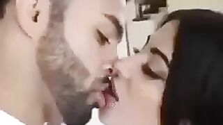 ممنوع اللقلوب ضعيفة والجمهور الناشئ