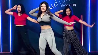 yimmy yimmy dance moves