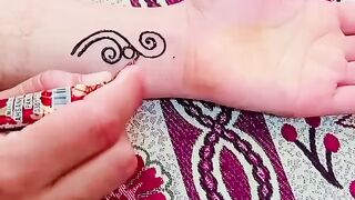Arabic henna mehandi designs for front hand