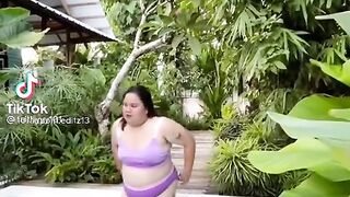They can't swim????