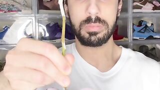 Grape fruits eating video