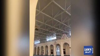 Heavy Rain Causes Mosque Roof Collapse in Dhahran, Saudi Arabia | Dawn News