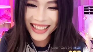 "Beautiful and funny  in short, live videos. Join the fun now!"