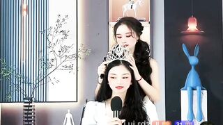 "Beautiful and funny  in short, live videos. Join the fun now!"