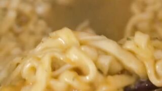 How to make spicy buldak noodles