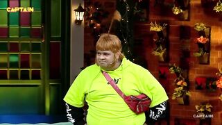 लड़की ने Tiger Shroff से कराये push-ups ! ????????_ The Kapil Sharma Show S2 _ Comedy Clip.