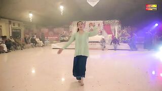 Nasha Nasha Shi | Chiriya Queen | Pashto Dance Performance 2024