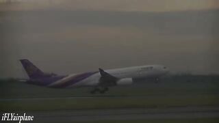 Touched by Thai Thai Airways International การบินไทย สัมผัสจากใจ by iFLYairplane