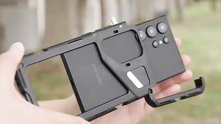 The PA042 SAMSUNG S24 Ultra phone cage turns your phone into a pro camera!
