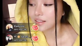 bella try to sing ere!! #gril #live # video # beautiful