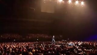 Johnny Hallyday - Je te promets (Rester Vivant Tour)