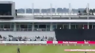 _Has_there_been_a_better_boundary_catch__Outrageous_from_Harleen_Deol_
