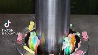 HYDRAULIC PRESS SATISFYING