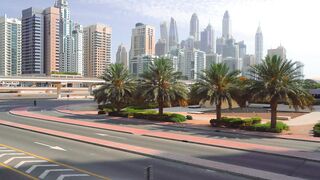 "Dubai: Bridging Business and Travel"