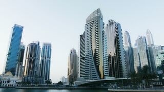 "Dubai: A Blend of Business and Travel"