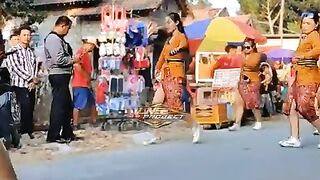Rombongan dj santri pek????k karnaval kebaya viral #shorts #karnavalterbaru #fyp #viral #jogetkarnaval