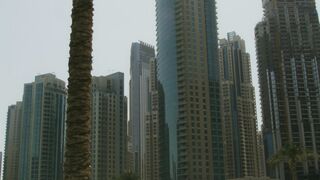 "Dubai: A Fusion of Business and Travel"