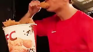 FAT_Ronaldo___Messi_????(240p).