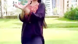 Dancing to this Lovely Song