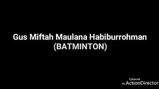 Gus Miftah Bermain Bulu Tangkis