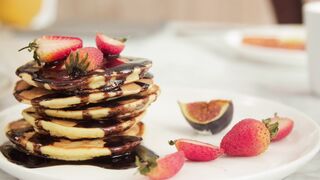 "Kitchen Chronicles: Stories Behind Delicious Dishes"