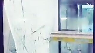 Satisfying videos of workers