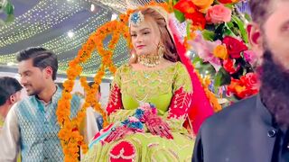 Mehndi bride entry