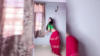Indian Girl Keerthana Pulki Dance