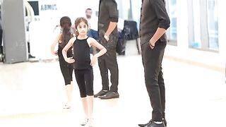 Female kid model training video #model #style #fashion #tutorial #runway