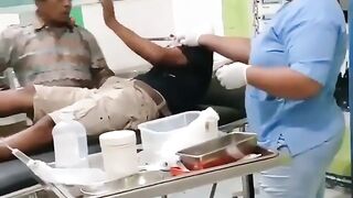 Disuruh diam malah ngk mau akhirnya....jungkir
