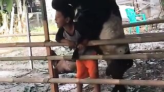 Akibat jarang kawin akhirnya bocah sasaran????????