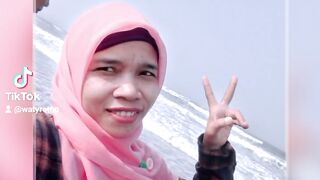 Ke pantai