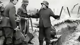 Vacant Devlin - Charlie Chaplin Funny in The War (1918) -