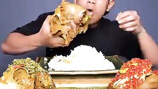 Makan Kepala kambing