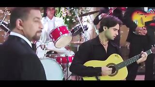 Aankh_Hai_Bhari_Bhari___4K_Video___Tum_Se_Achcha_Kaun_Hai___Nakul_Kapoor,_Kim_Sharma___Kumar_Sanu(360p).