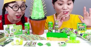 Es Krim Kue Coklat Makanan Penutup Hijau Mukbang DONA