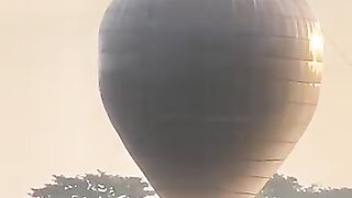 Balon memakan korban