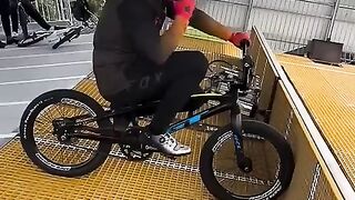 BMX_RACING_GATE_PRACTICE_????_#viral_#subscribe_#gcceventconcept_#dropthegate_#progate(480p).