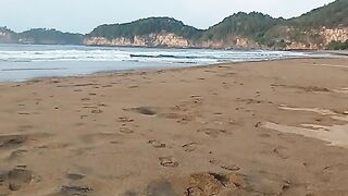 Pesona PANTAI TAMAN di pagi hari