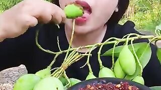 Rujak mangga muda