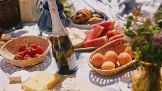 "Gourmet Gems: Discovering Exquisite Dishes"