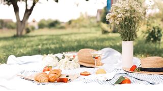 "From Pan to Plate: Unforgettable Food Inspirations"
