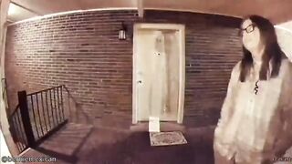 Dumb Criminals Don't Know How Cameras Work
