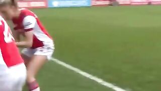 ???????? The Crazy Moments in Women's Football #shorts