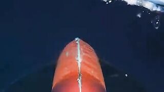 Ship front hook break icce