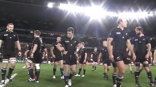 LA HAKA COMME JAMAIS VUE