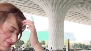 Mahira Sharma Spotted at Airport #mahirasharma #shorts #short #trending #viral #bollywood #shortvideo
